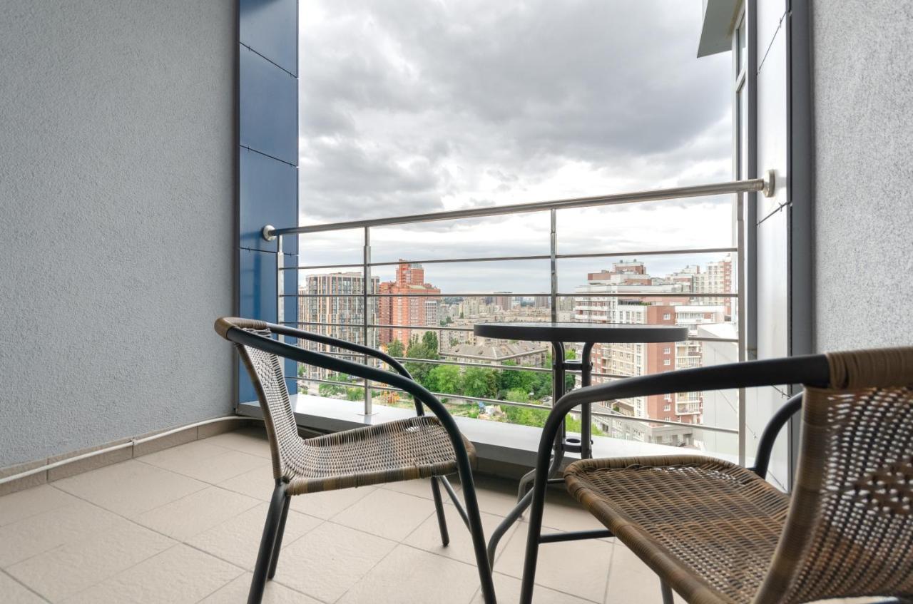 Petrovdom Apartaments 11-212 In Rc Central Park, 7 John Mccain Street Kiev Ngoại thất bức ảnh