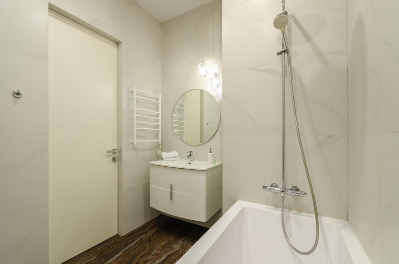 Petrovdom Apartaments 11-212 In Rc Central Park, 7 John Mccain Street Kiev Ngoại thất bức ảnh